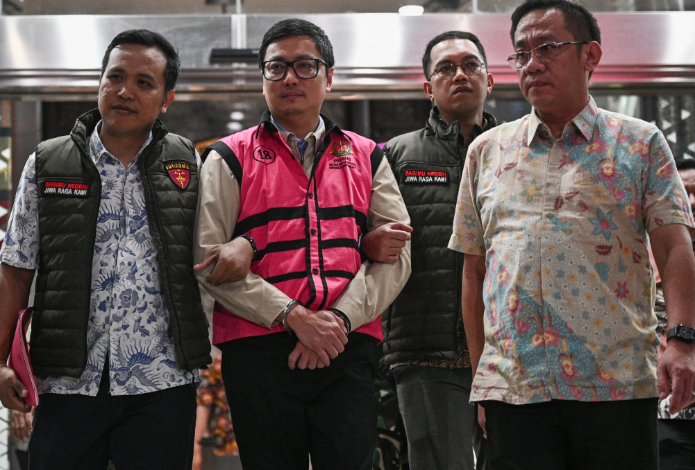 Indonesia expands free meals corruption probe with fresh arrests as scandal deepens