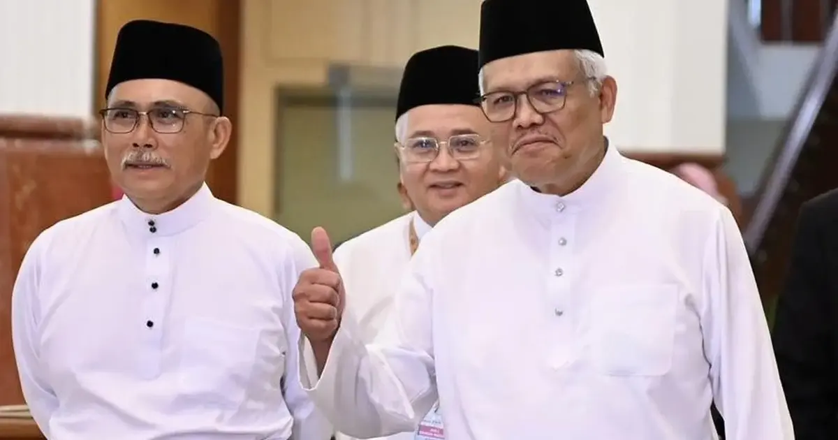 Hamzah Appointed Opposition Chief on Strength of Majority Support, Claims Bersatu Veteran