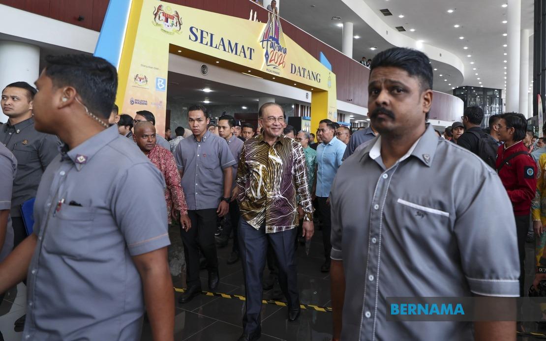 PM Anwar Officiates National Journalists' Day Celebration in Penang