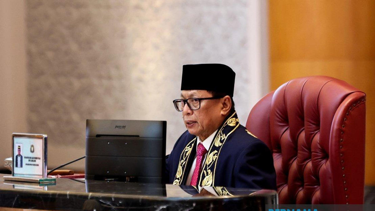 Johor Speaker Mohd Puad Steps Aside from Rengit Seat, Citing Age