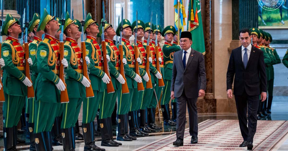 PM Anwar received with full honours on historic Turkmenistan visit