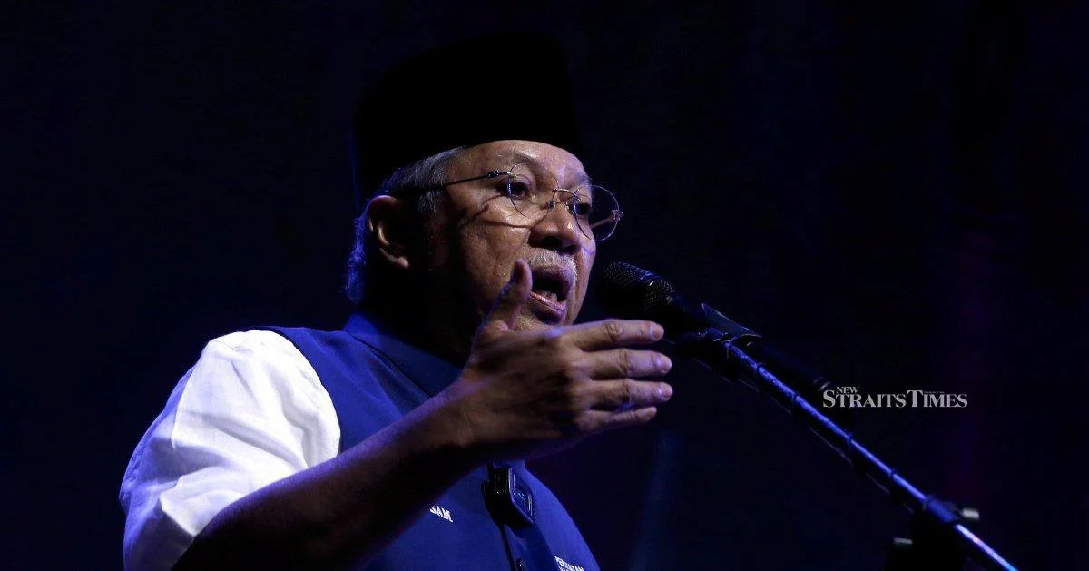 Annuar calls for Bersatu restraint as Perikatan Nasional grapples with internal discord