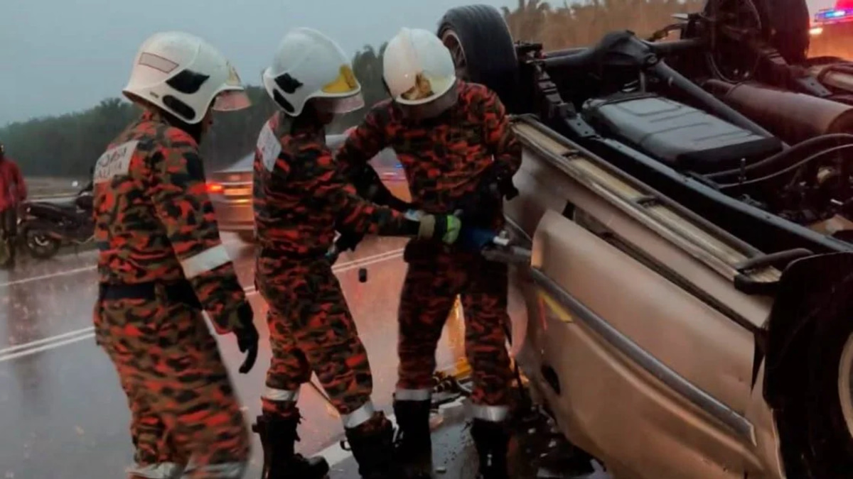 Two Sisters Die in Pair of Pahang Road Crashes Within an Hour