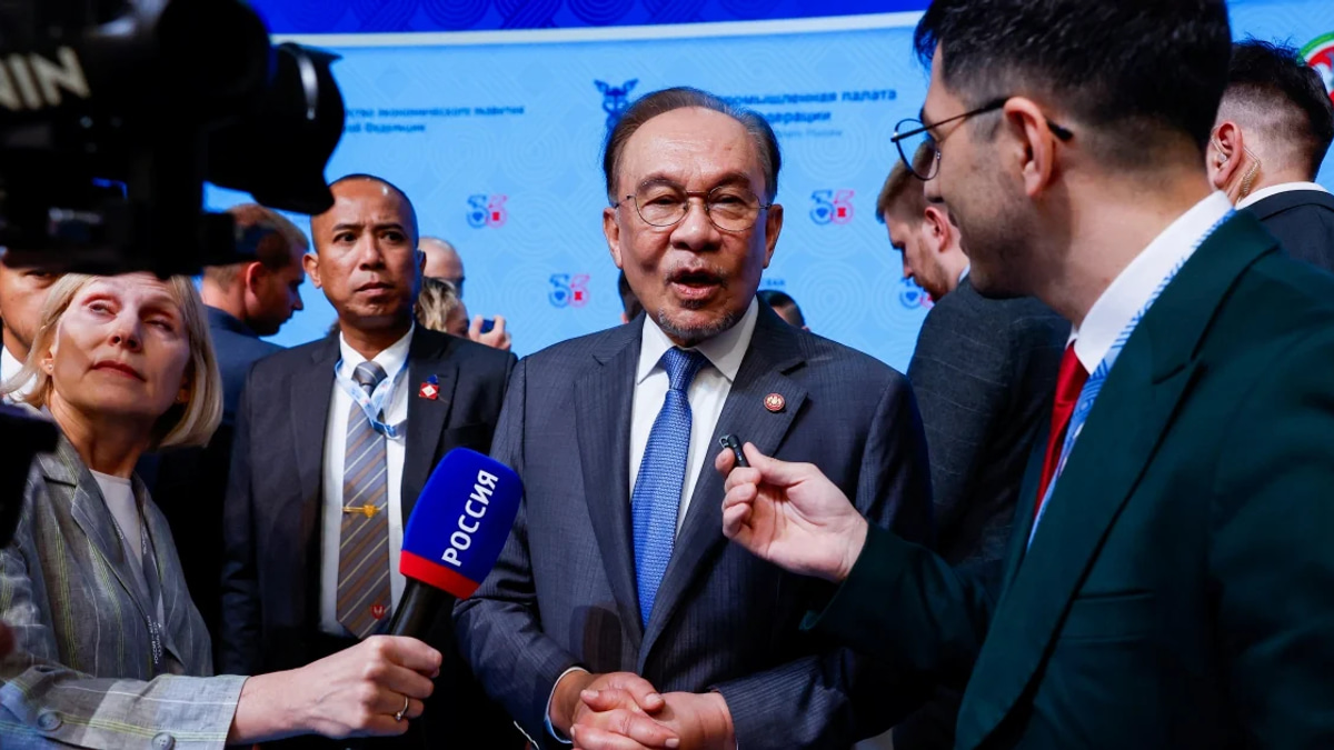 Anwar Ibrahim Values Russian Culture as Bridge for Bilateral Relations