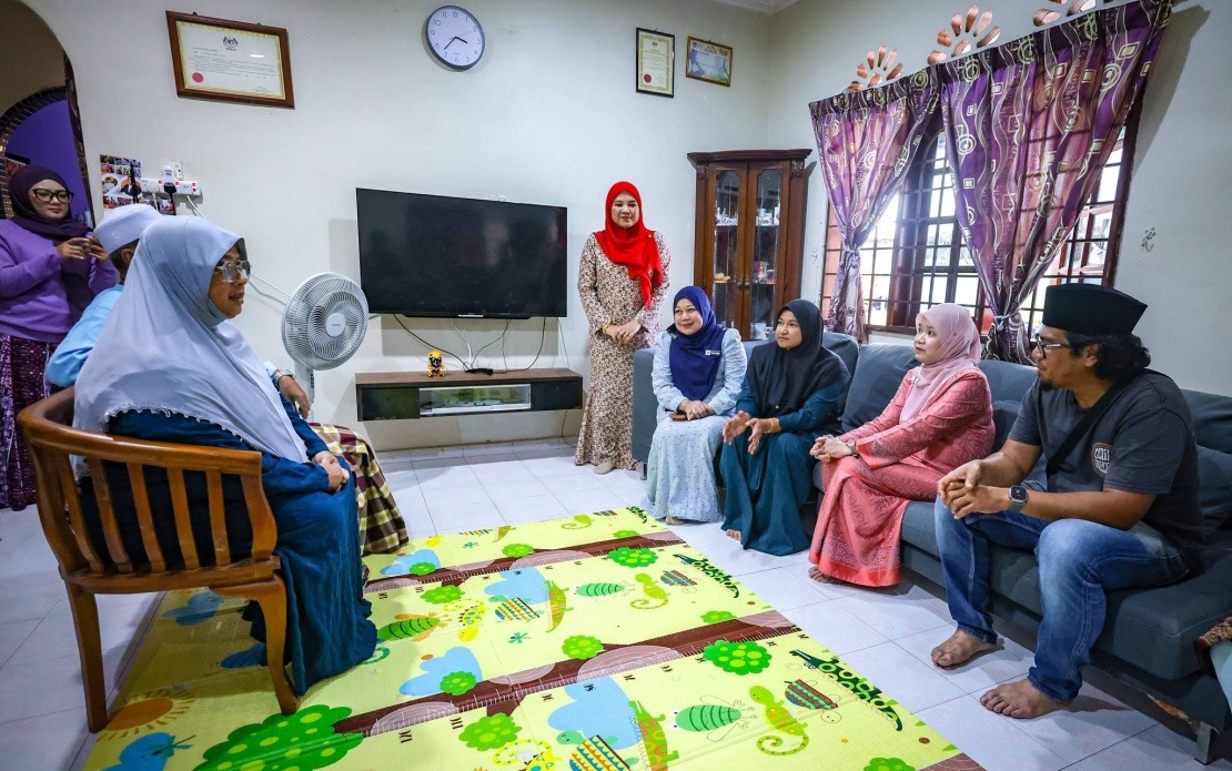 Education Minister Pays Respects to Family of 14-Year-Old Rugby Player Who Collapsed During Training