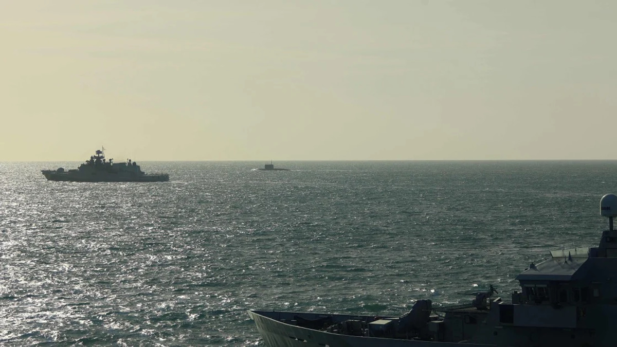 British PM Downplays Russian Warship Incident as Reckless Rather Than Deliberate Provocation