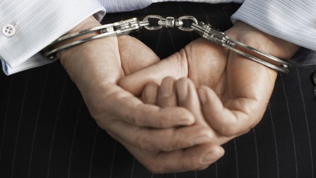 Three Arrested in Pekan for Selling Forged Medical Leave Certificates
