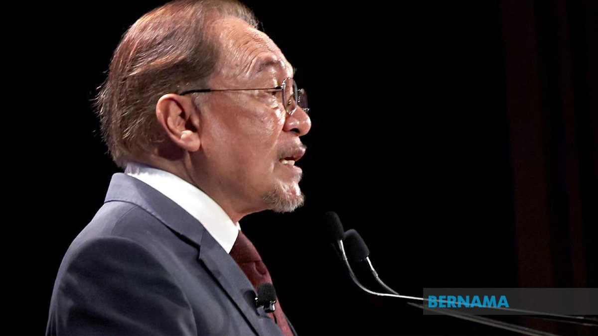 PM Anwar's Busy Itinerary in Ashgabat Focuses on Trade and Strategic Ties