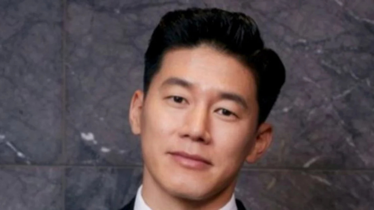 Before stardom: Kim Mu Yeol's years of hardship on RM500 annually