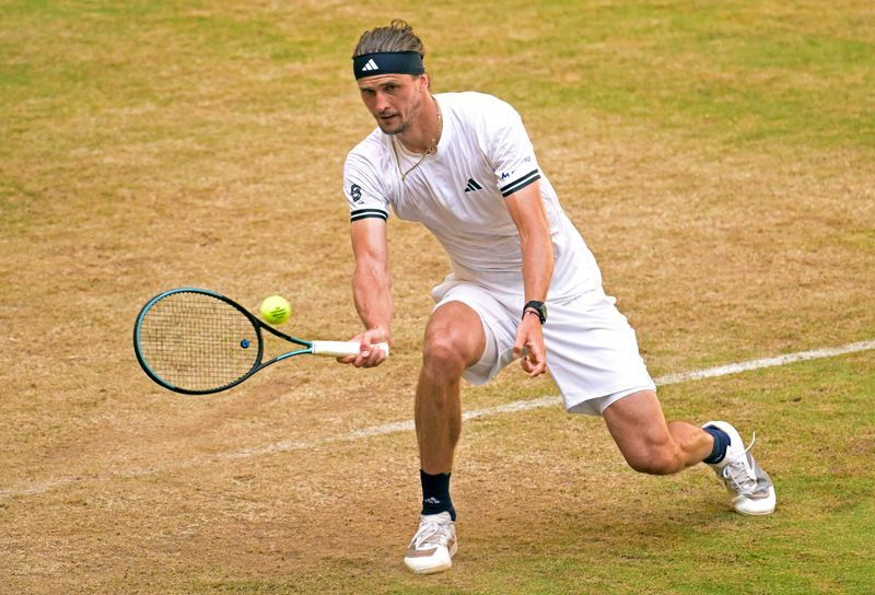 Zverev blames faulty glucose sensor for Halle loss to Fritz