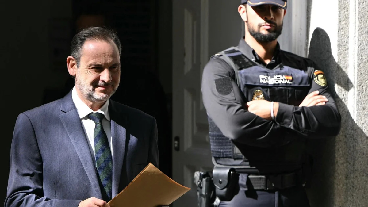 Spanish PM's Former Transport Minister Sentenced to 24 Years Over Corruption Scandal