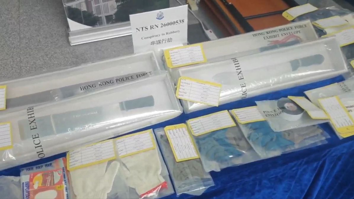 Seven arrested after HK$7 million gold heist at Hong Kong airport car park