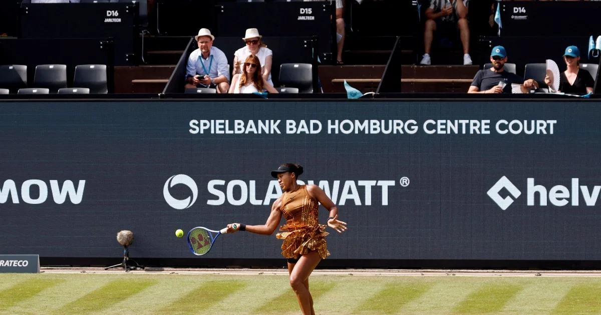 Osaka Powers Past Mertens to Reach Bad Homburg Quarter-Finals