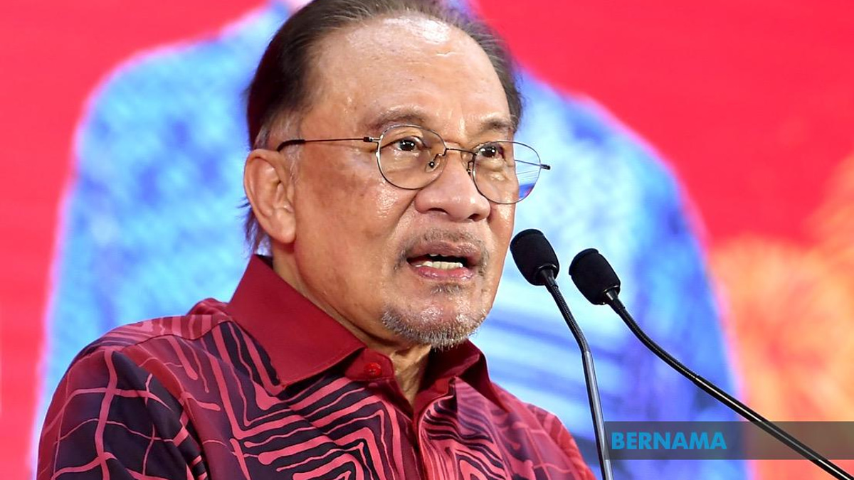 PM Anwar Maintains Strong Approval as Malaysians Show Cautious Optimism, Merdeka Center Finds