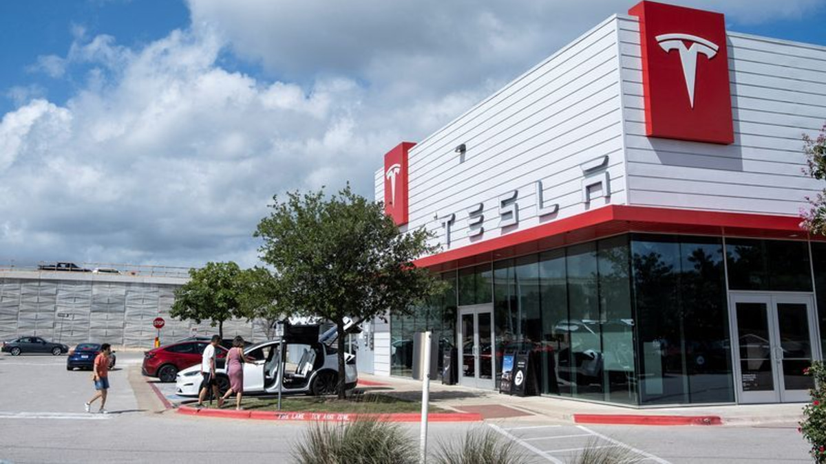 US Safety Board Opens Investigation Into Fatal Texas Tesla Crash That Killed Homeowner