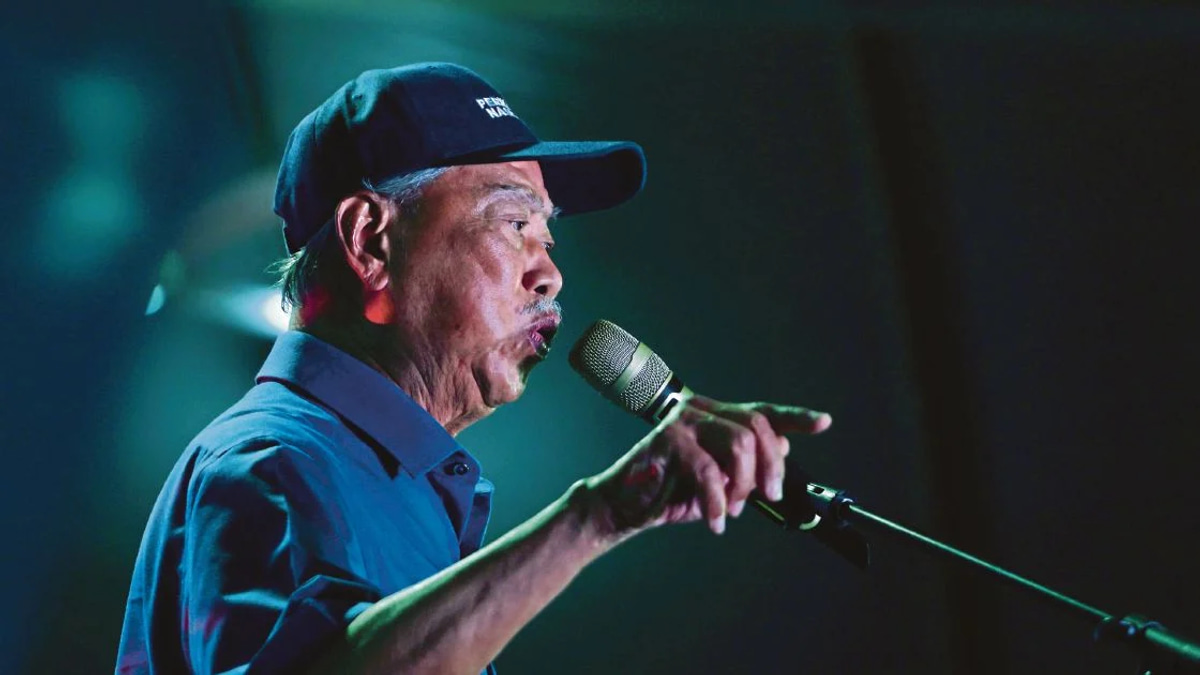 Muhyiddin Brushes Off Pas Snub Over Election Machinery in Johor Polls