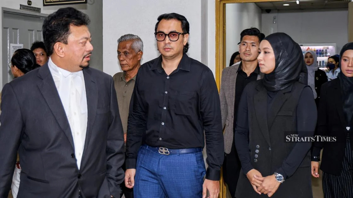 Two couples enter pleas in high-profile maid abuse case that sparked online outcry