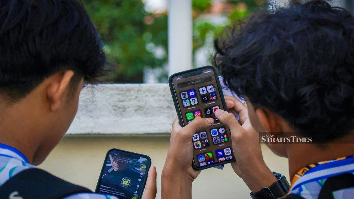 Comply or Pay RM10 Million: Fahmi Issues Tech Companies Final Warning on Age-Verification Rules
