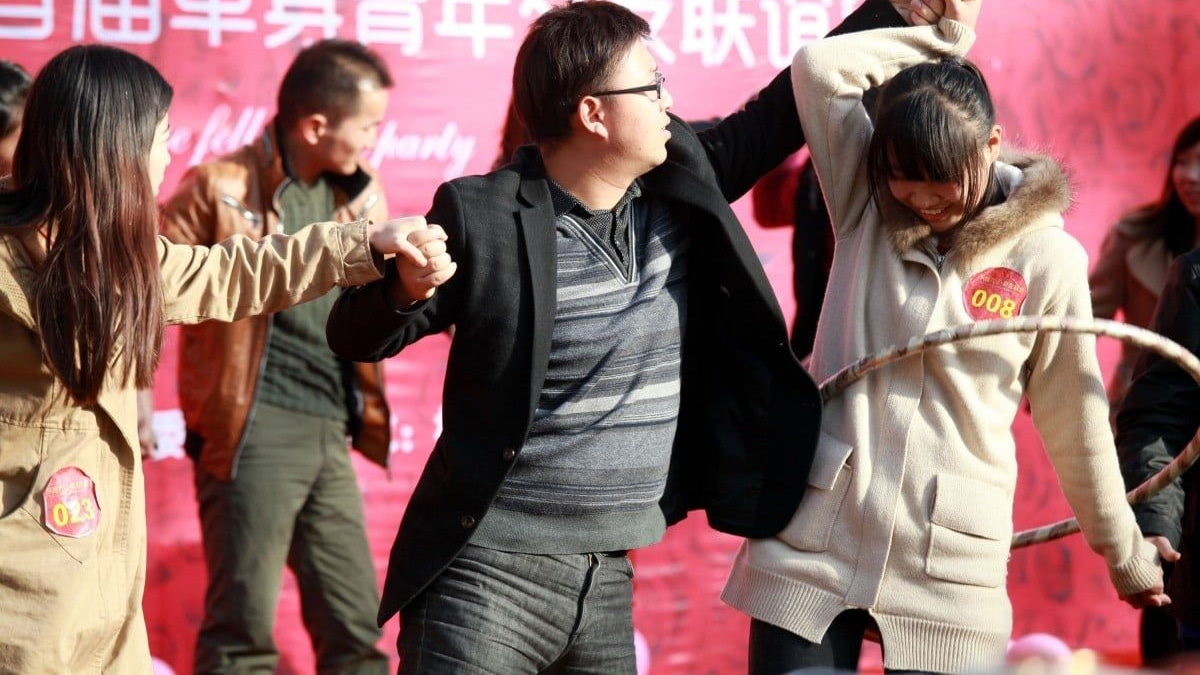 Whirlwind Romance Turns Sour: Chinese Man Seeks Divorce Nine Days After Flash Marriage