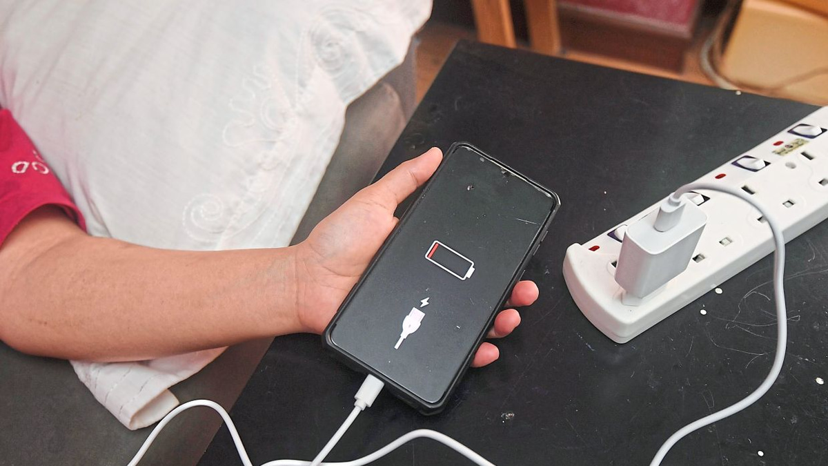 Device charging fires cost Malaysia RM14.2 million over three years, Bomba data reveals