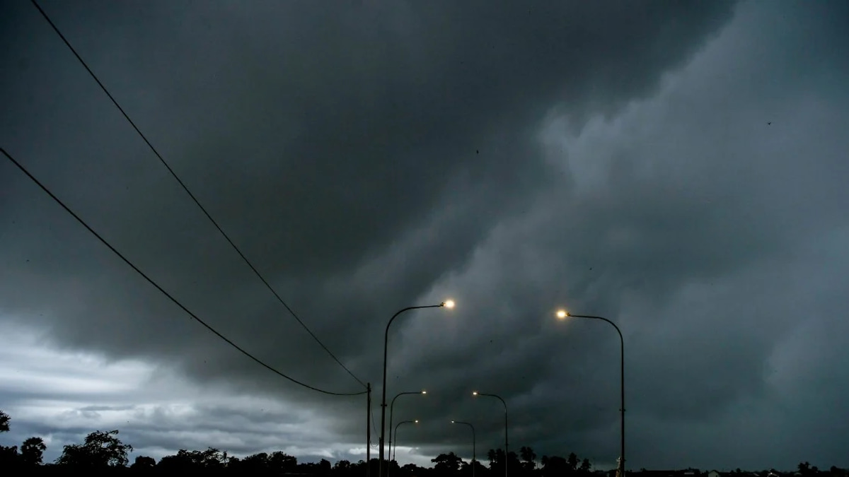 MetMalaysia warns of thunderstorms and heavy downpours across multiple states through 5pm