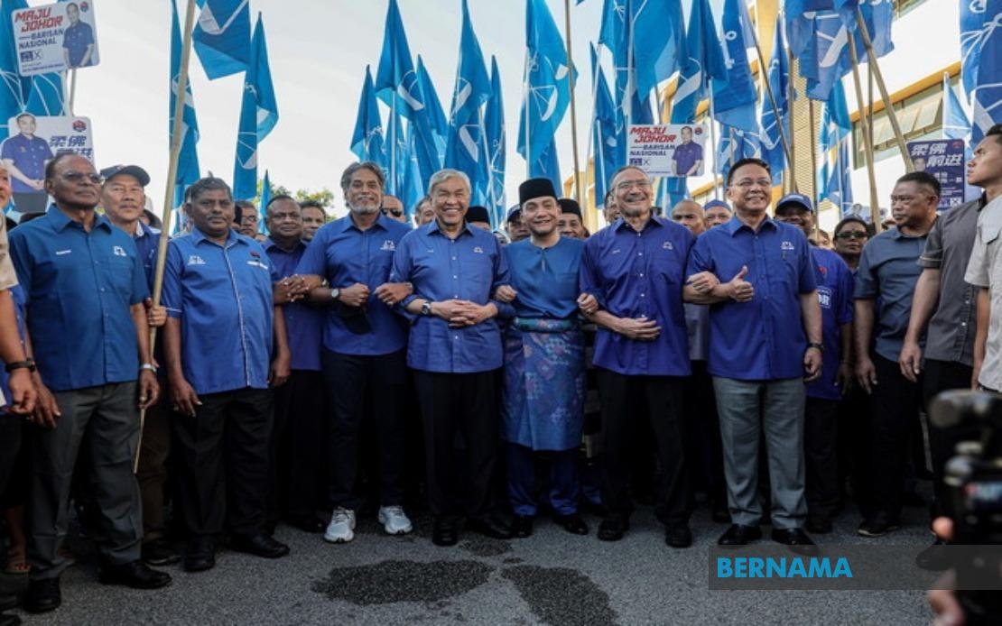 Onn Hafiz Files Nomination for Johor Election Backed by Top UMNO Brass