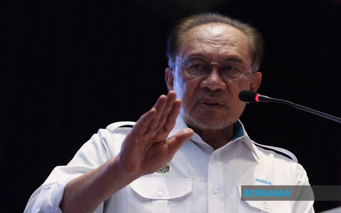 Malaysia Climbs to 15th in Global Competitiveness Rankings as PM Credits Civil Service Excellence