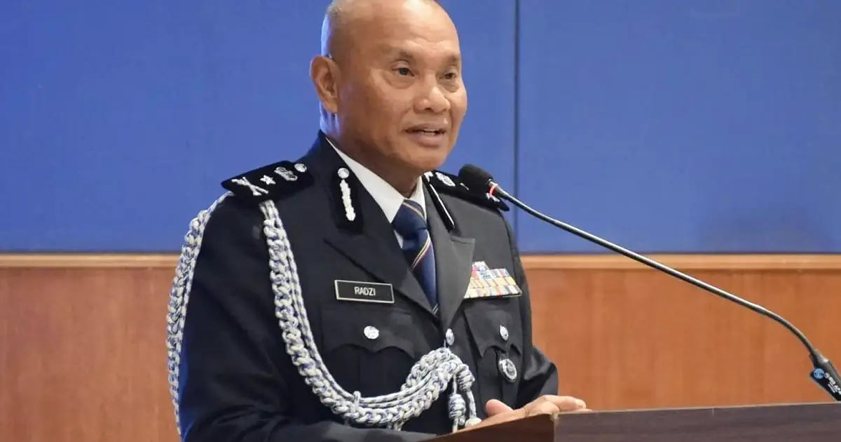 Police Seize RM6 Million in Items from Unlicensed E-Waste Factory; Operator Detained