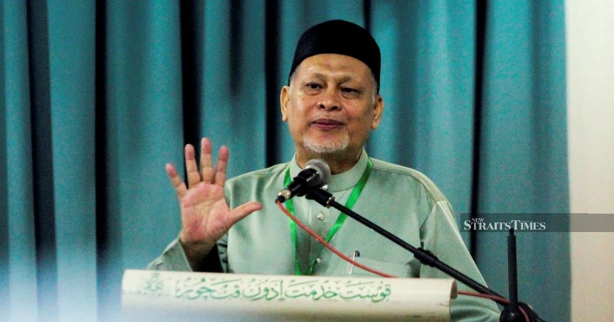 PAS Criticises Muhyiddin's Hasty Statement on PN Logo Use in State Elections