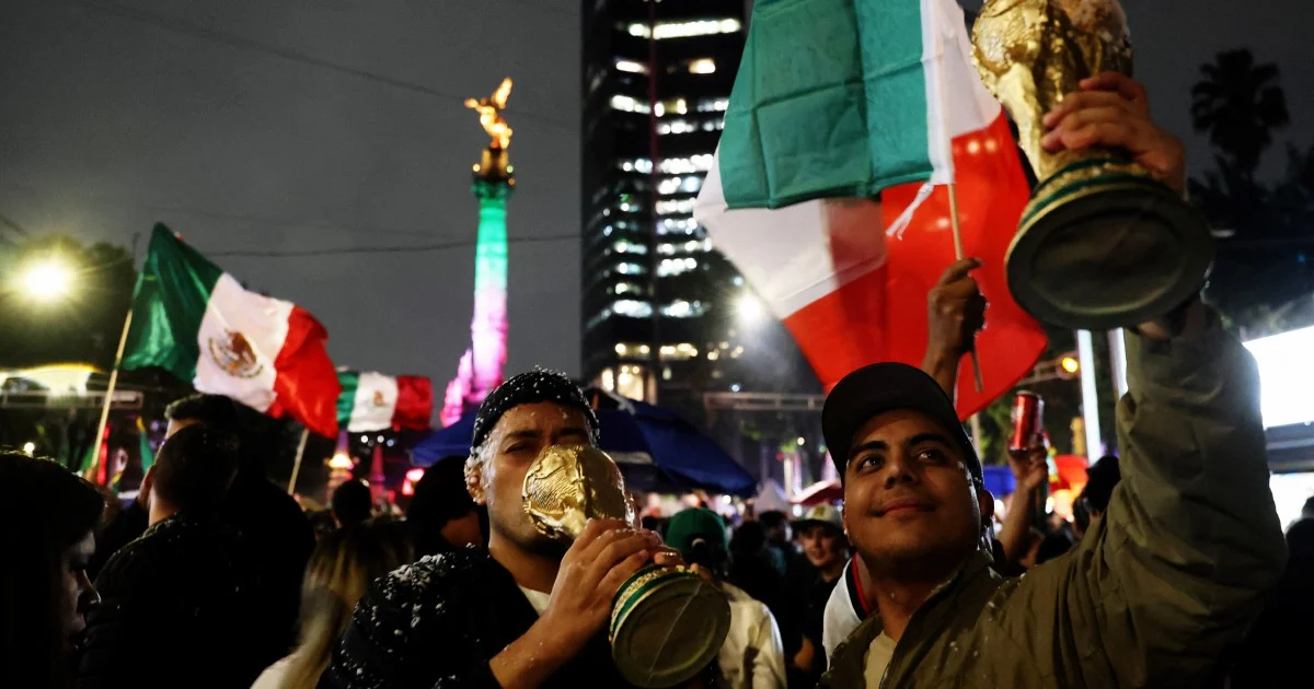 Vehicle ploughs through Mexico football fans in Cabo San Lucas, injuring 17