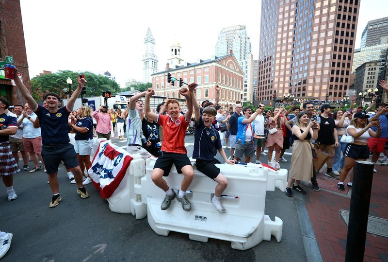 American Hospitality Winning Over World Cup Visitors Despite Pre-Tournament Skepticism