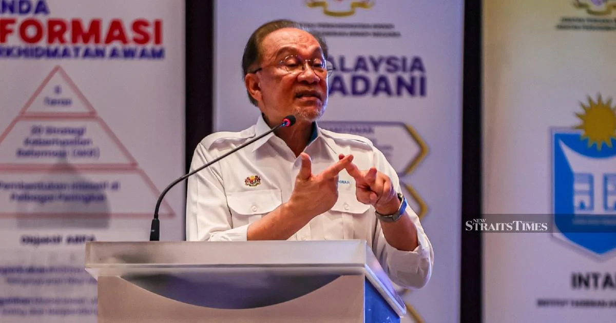 Anwar Defends Mat Sabu's Remarks, Calls for Unity Within Pakatan Coalition