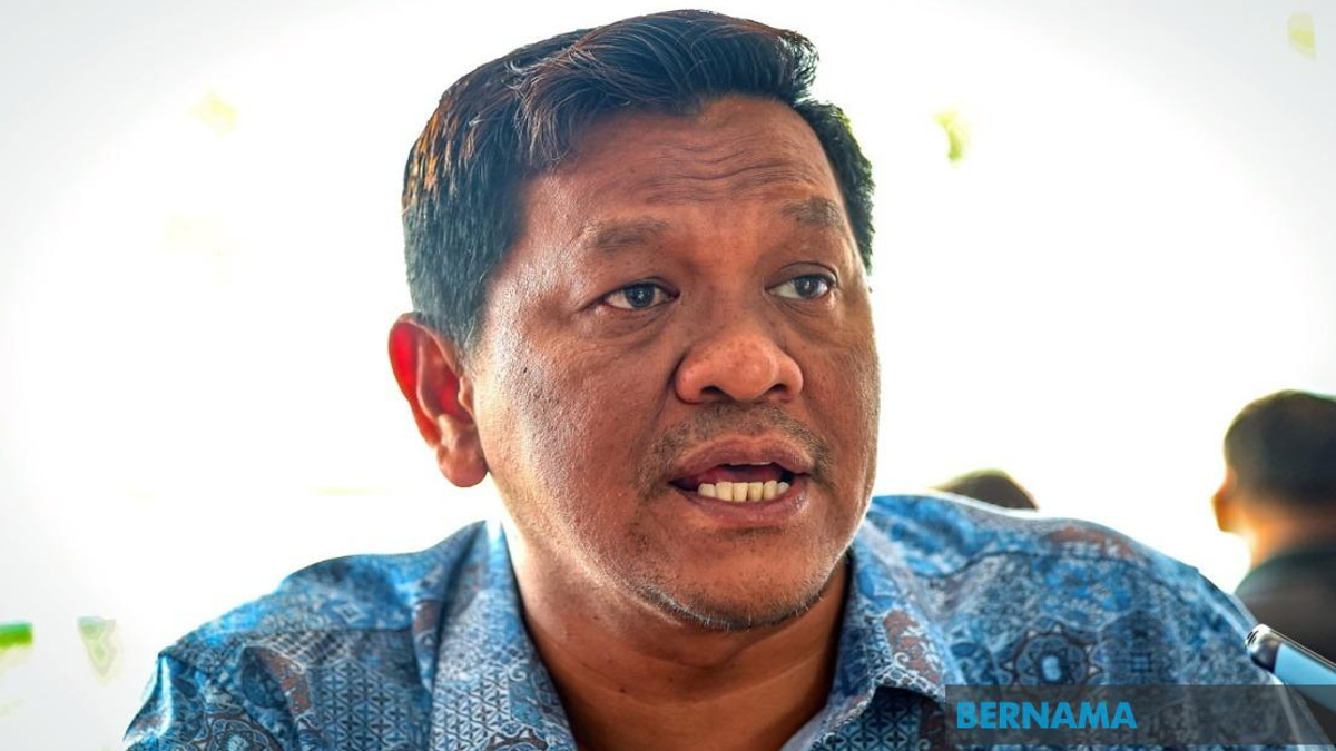 200 Renggam Motorcyclists Receive RM5 Fuel Vouchers Under Government Outreach Initiative