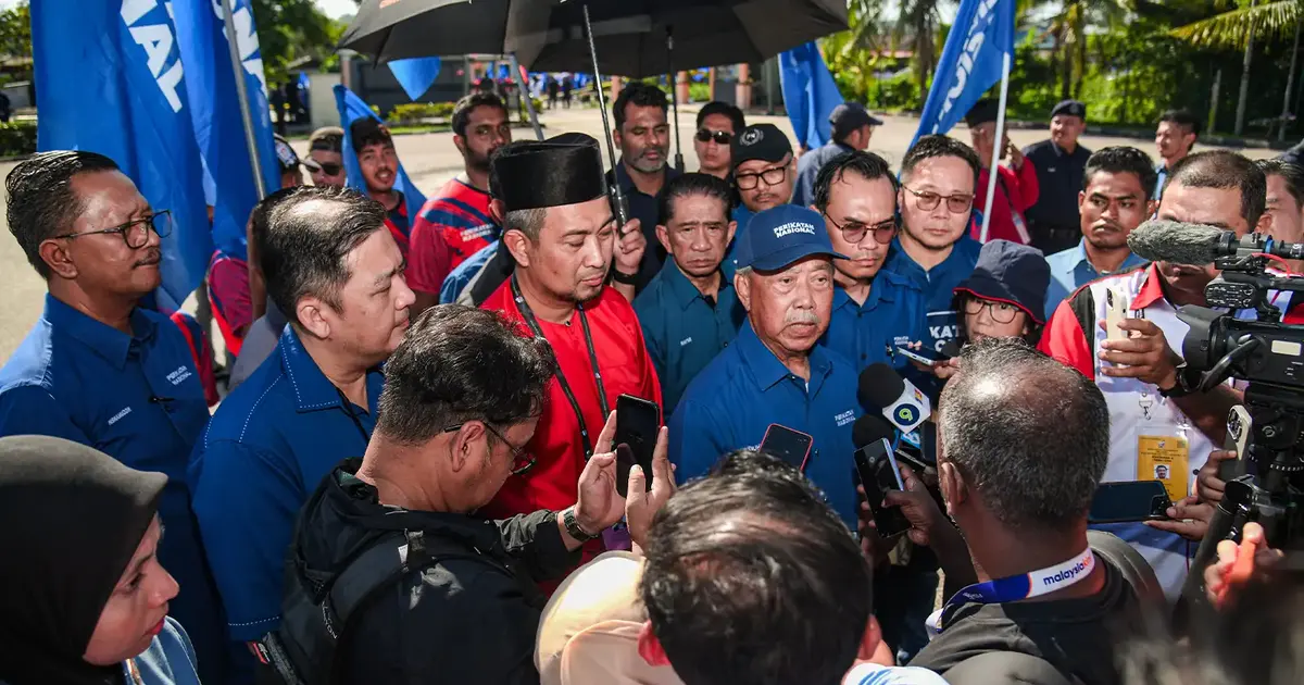 Muhyiddin Eyes PN's Chances of Forming Next State Government