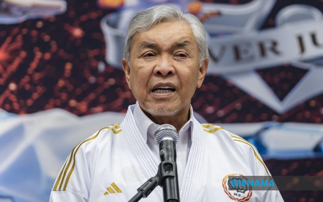 BN Takes Measured Stance as Leaders Exit Ahead of Johor Election