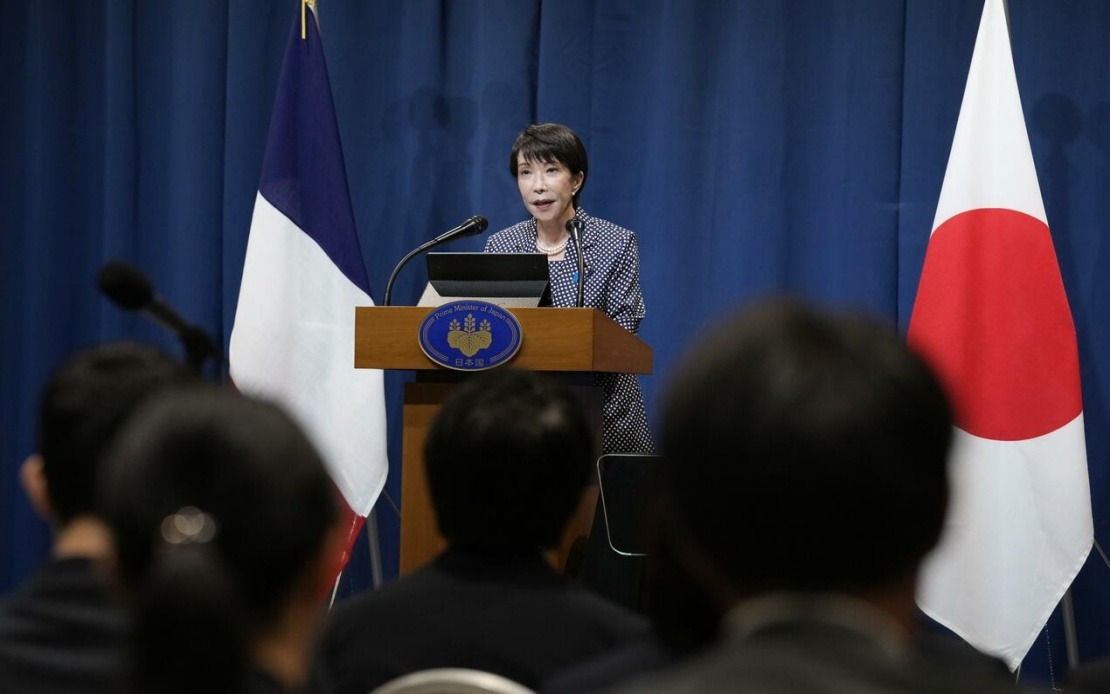 Japan's Takaichi Faces Declining Support as Economic Pressures Mount