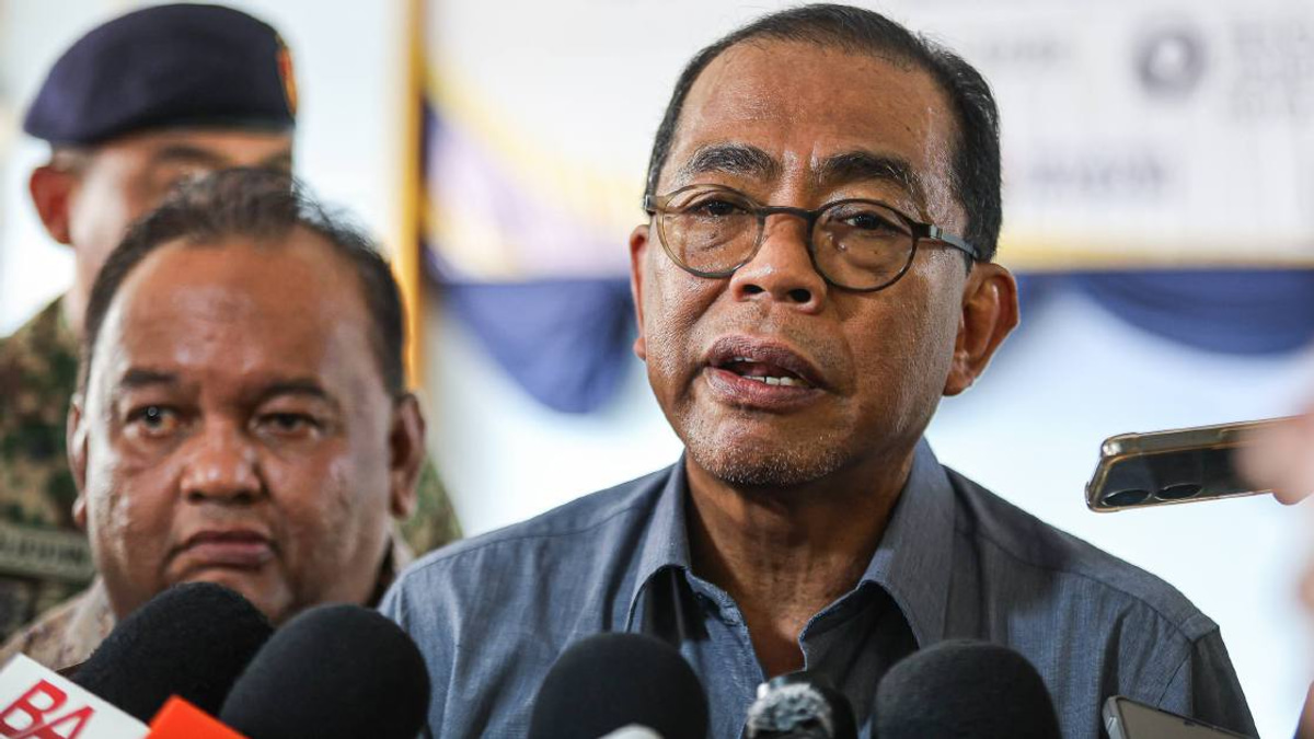 Speed Up Hobart Camp Grenade Investigation, Demands Opposition Leader Khaled