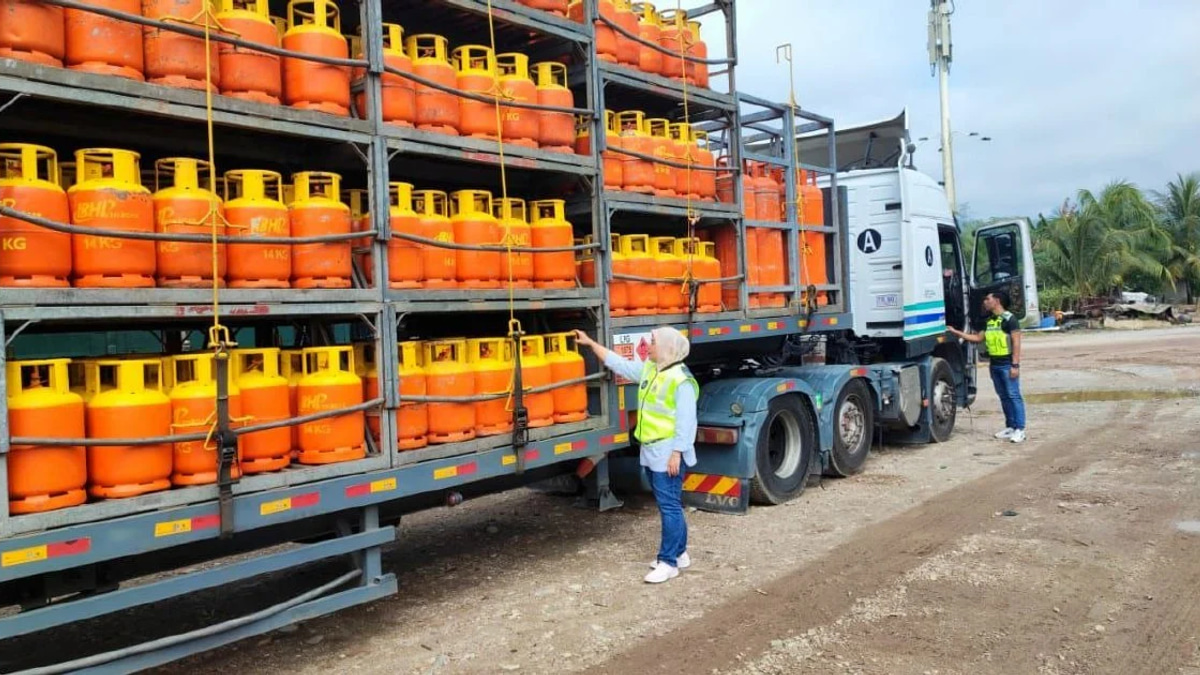 Bentong raid seizes RM405,000 worth of LPG tanks at secure storage facility