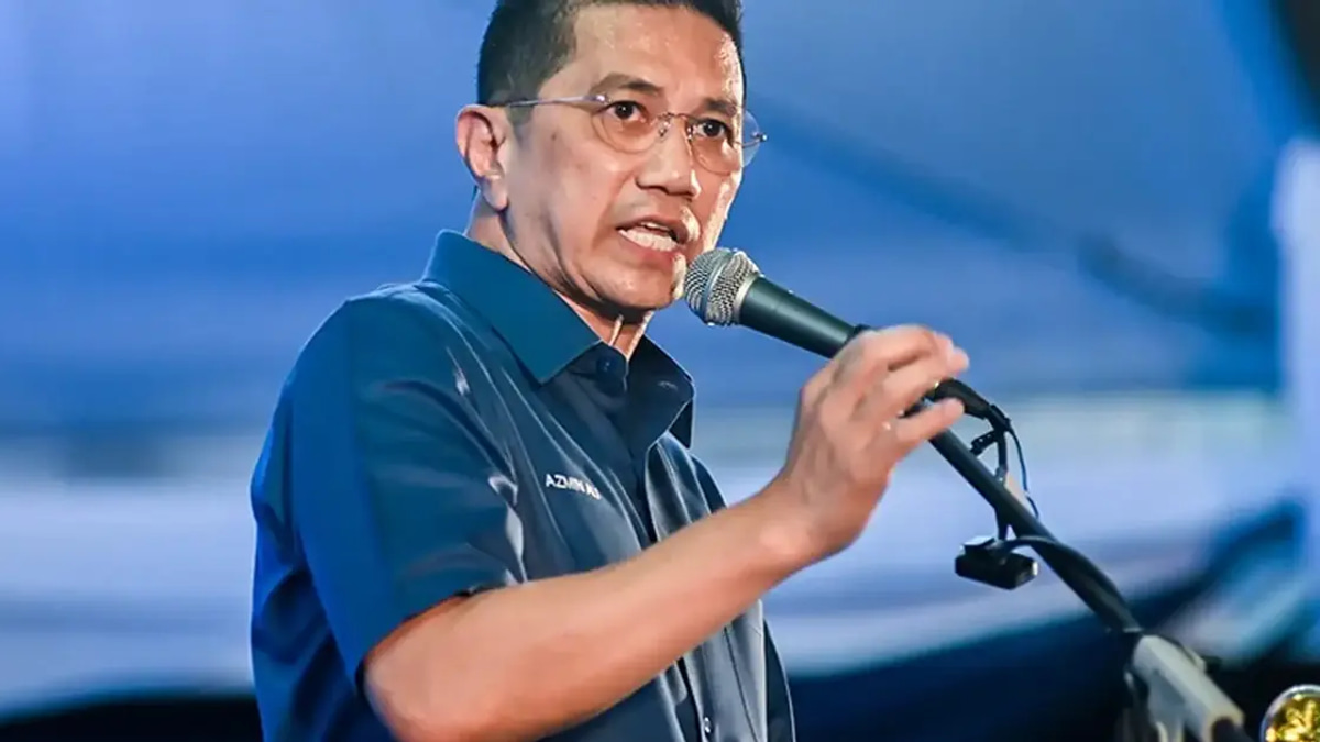 Azmin Ali Positioned as Potential Bridge Between Bersatu and Pakatan Harapan