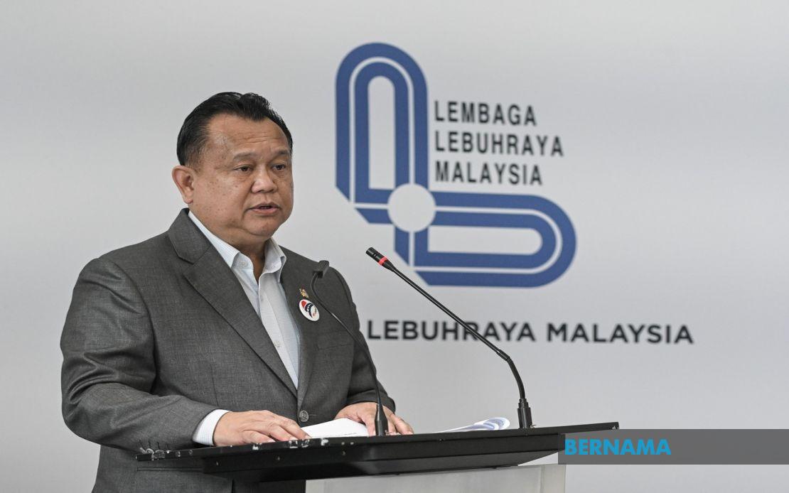 Government Invests RM25.2 Million in Solar LED Highway Lighting to Cut Road Accidents