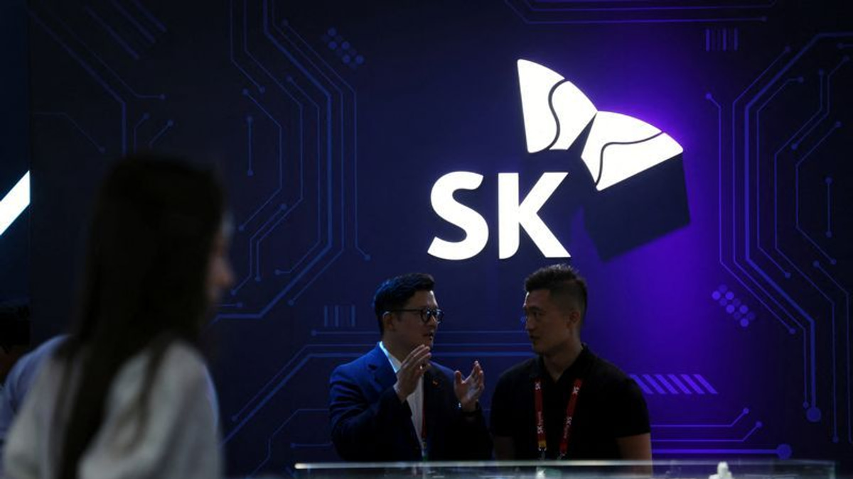 SK Hynix seeks $29 billion through landmark ADR listing to fuel AI chip expansion