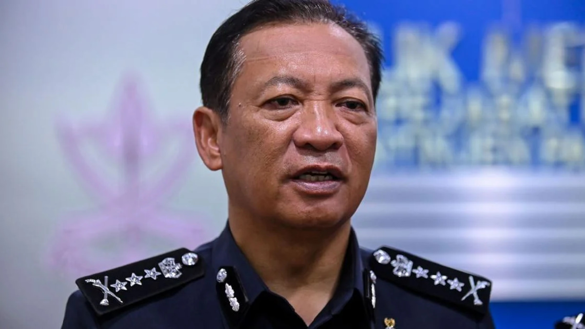 Nine suspects held in investigation of counterfeit medical certificate racket in Pekan