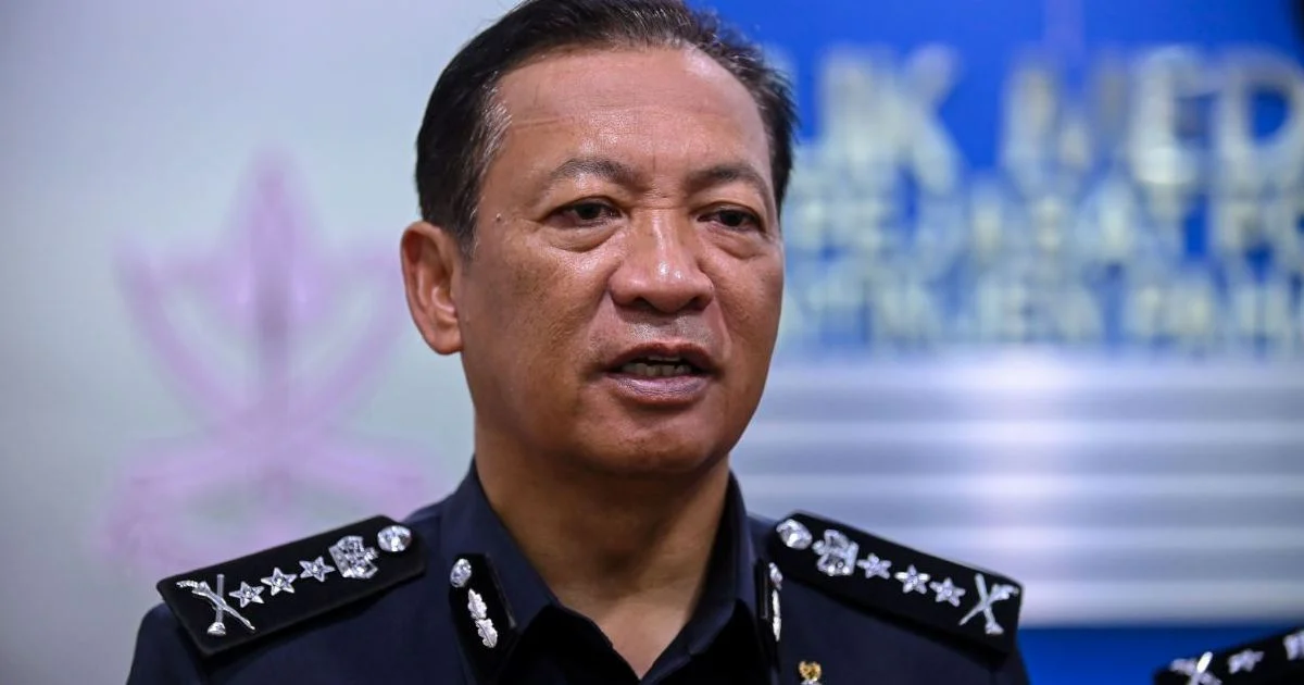 Nine suspects held in investigation of counterfeit medical certificate racket in Pekan