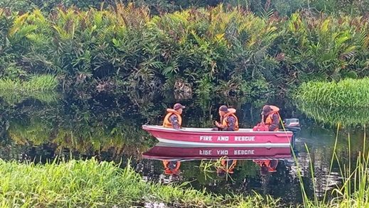 Rescue teams intensify three-day search for man feared taken by crocodile in Brunei river