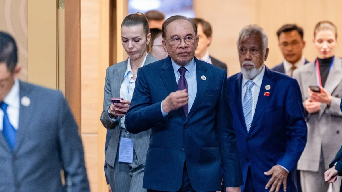 Malaysia must pursue bolder strategy to deepen economic engagement with Russia and Central Asia, Anwar says