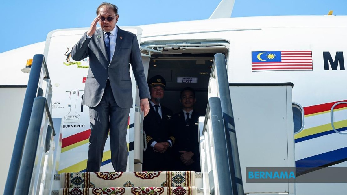 PM Anwar Wraps Turkmenistan Trip With High-Profile Penang Day